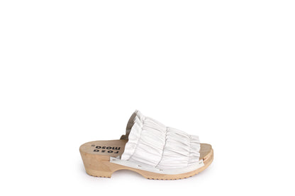  rosamosa chloe white leather wrinkle wooden clog