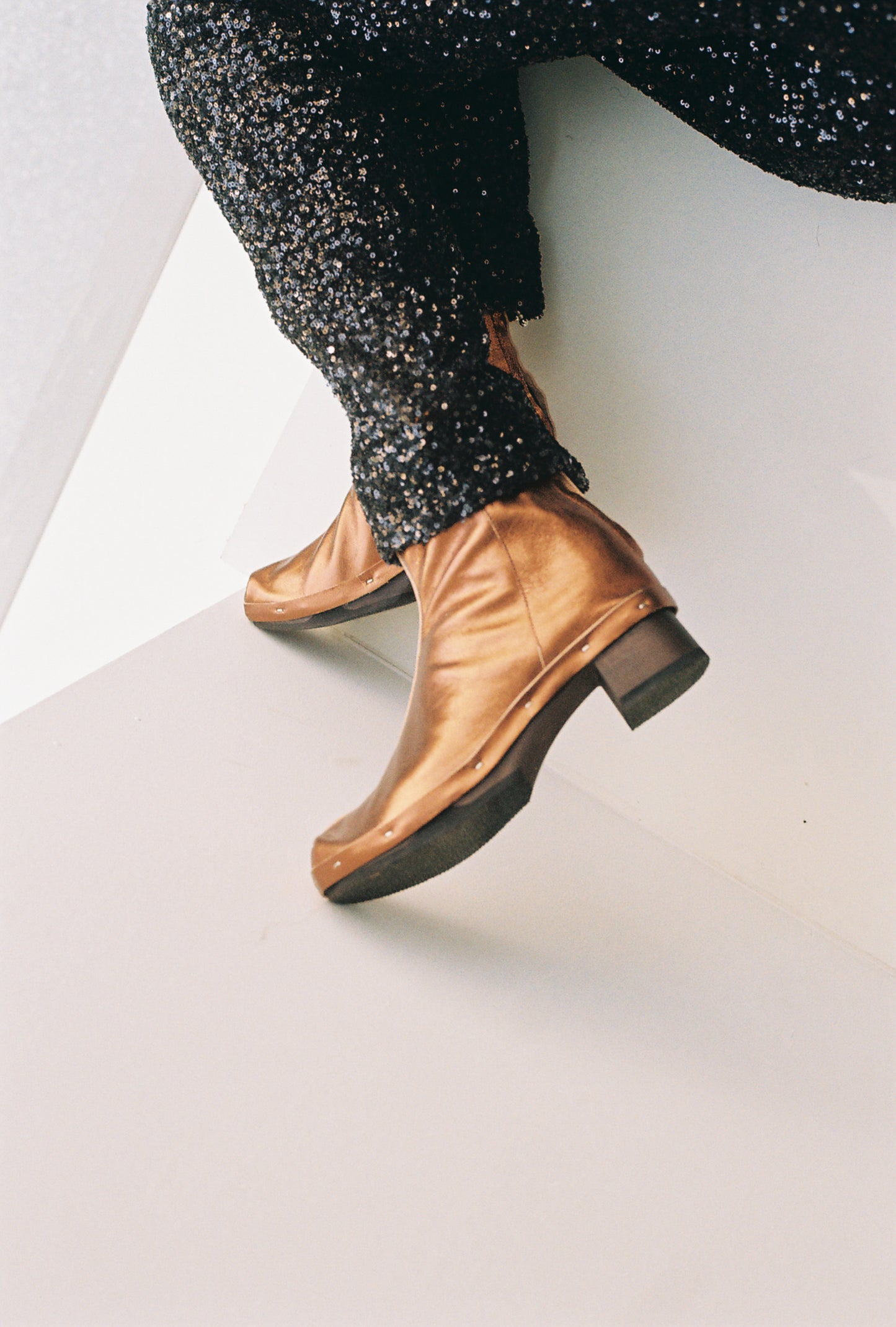 ROSIE BOOT METALLIC DARK SOLE + Bronze